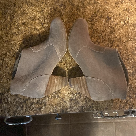 Steve Madden Suede Boots - Picture 7 of 9